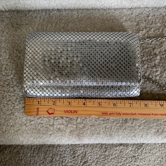 Jessica McClintock Silver Mesh Clutch or Shoulder Bag with Chainlink Strap - Picture 7 of 10